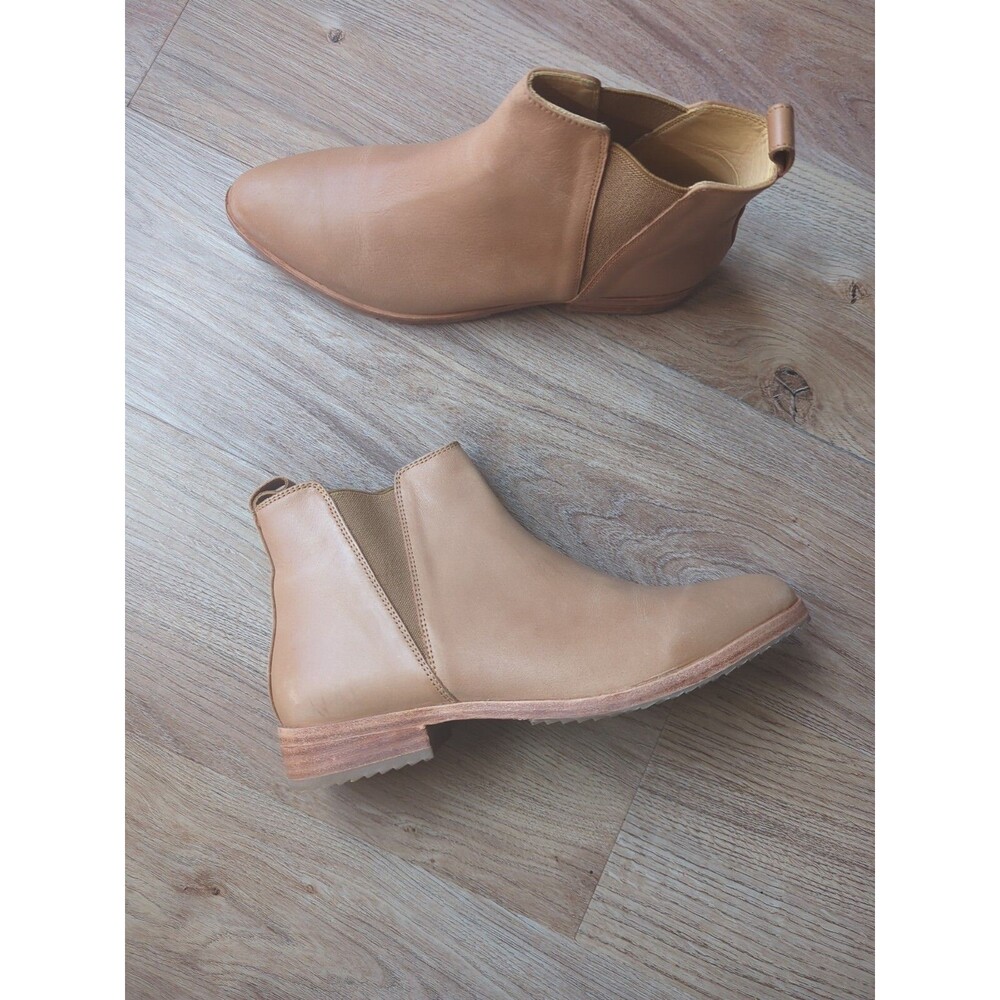 Nisolo Everyday Chelsea Leather Ankle Boots Womens 8 Almond $228